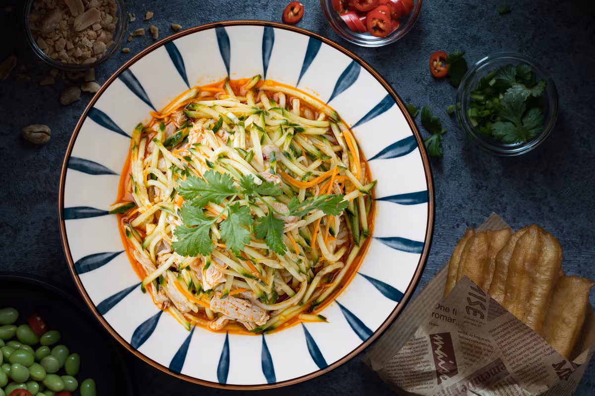 Noodles With Shredded Chicken In Peanut Sauce(L,K)